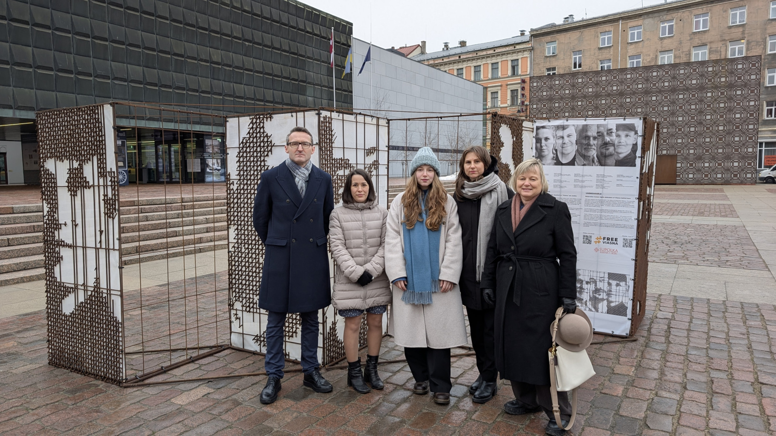 Art-instalacyja «Niazłomnyja». Fota: Dmitrijs Suļžics/MN