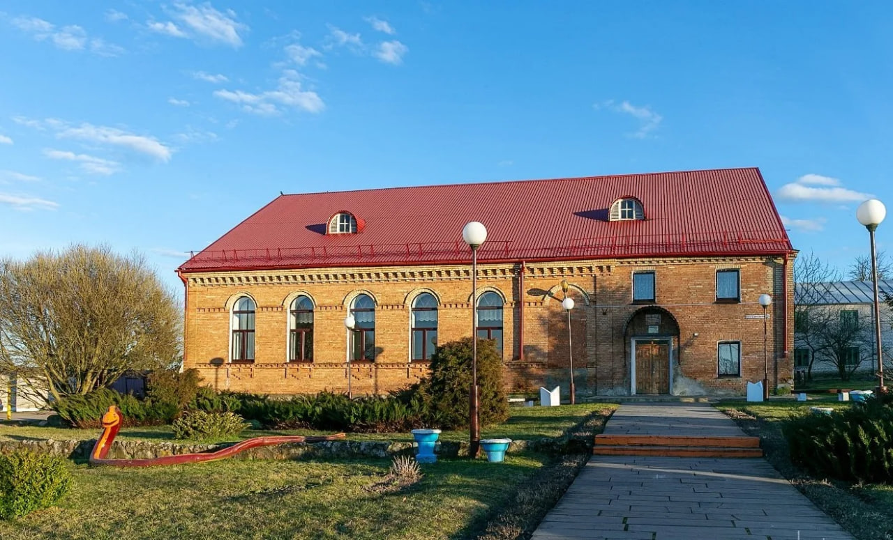 Dom kuĺtury ŭ Raduni