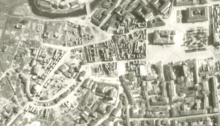 Niamiecki aerafotazdymak razburanaha Zamčyšča, zroblieny 2 vierasnia 1942 hoda