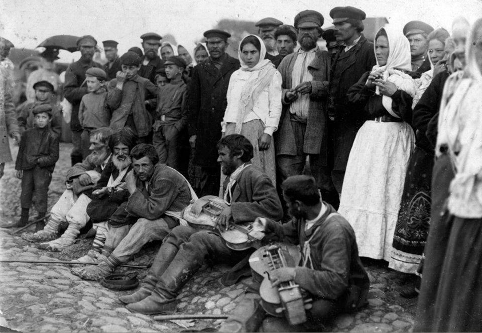 Lirniki padčas kirmašu ŭ Slucku. 1909 hod
