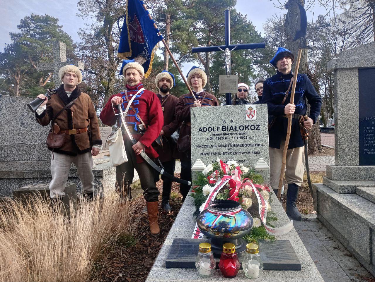 Siabry kluba histaryčnaj rekanstrukcyi Invictus 1863