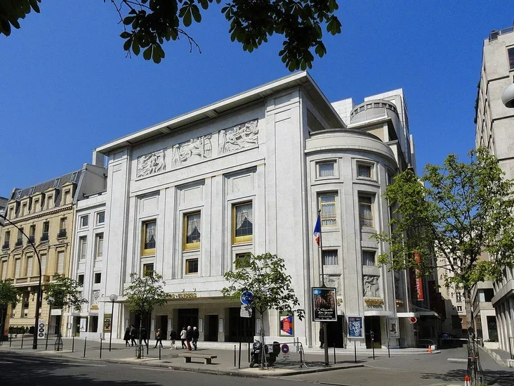Teatr na Jelisiejskich paliach u Paryžy. 1910‑ja hh. 