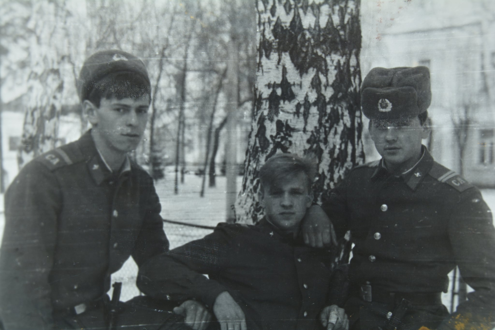 Ihar-karniej-u-voisku-z-siabrami.jpg