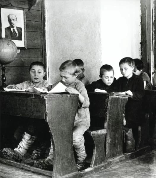 Савецкая сельская школа ў 1928 годзе
