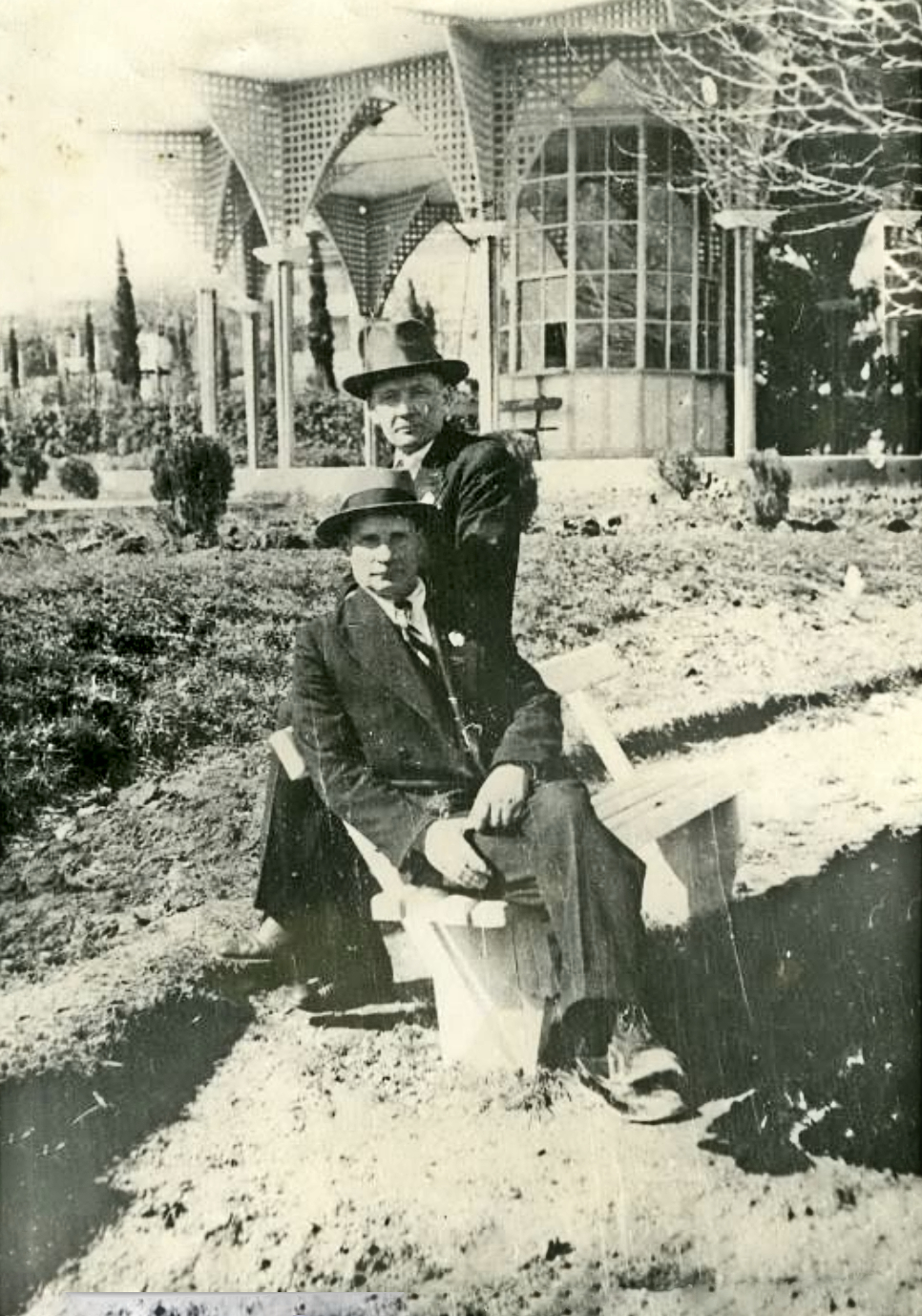 Янка Купала і Якуб Колас у Цхалтуба, 1939 г. 