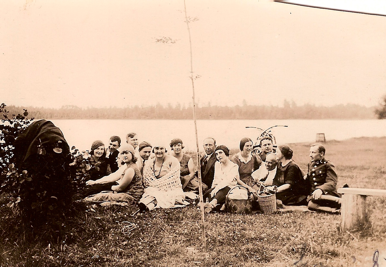 Piknik na bielaruskim voziery Kromań. 1931 hod