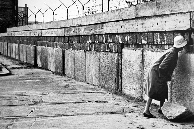 Берлінскі мур - адзін з сімвалаў жалезнай заслоны.jpg