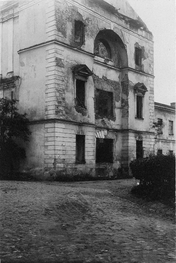 Byly kasciol biernardzinak paslia pažaru ŭ 1915 hodzie