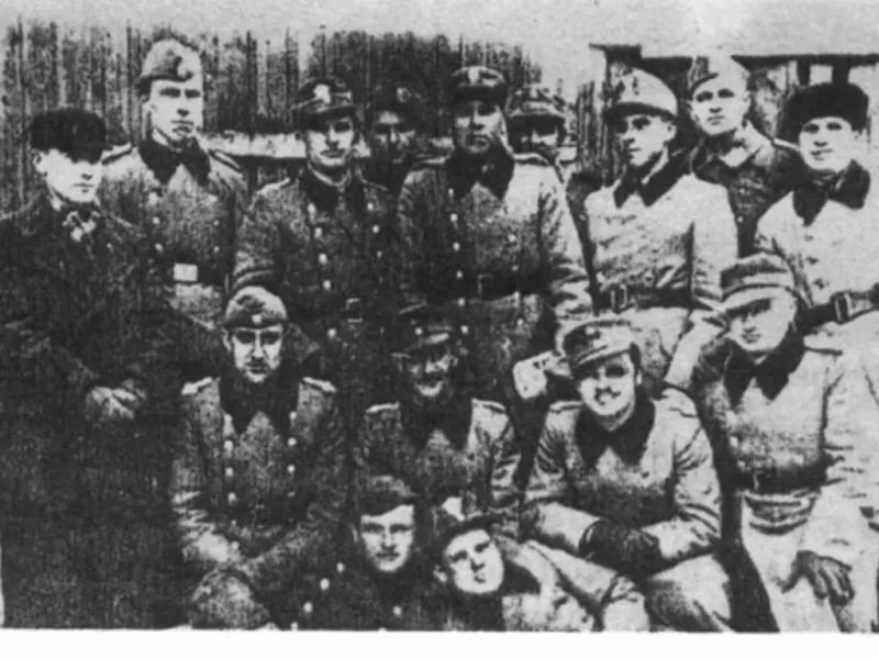 Kiraŭniki 102-ha, 115-ha i 118-ha palicejskich achoŭnych bataĺjonaŭ na vučenniaŭ u Minsku, 1942 hod