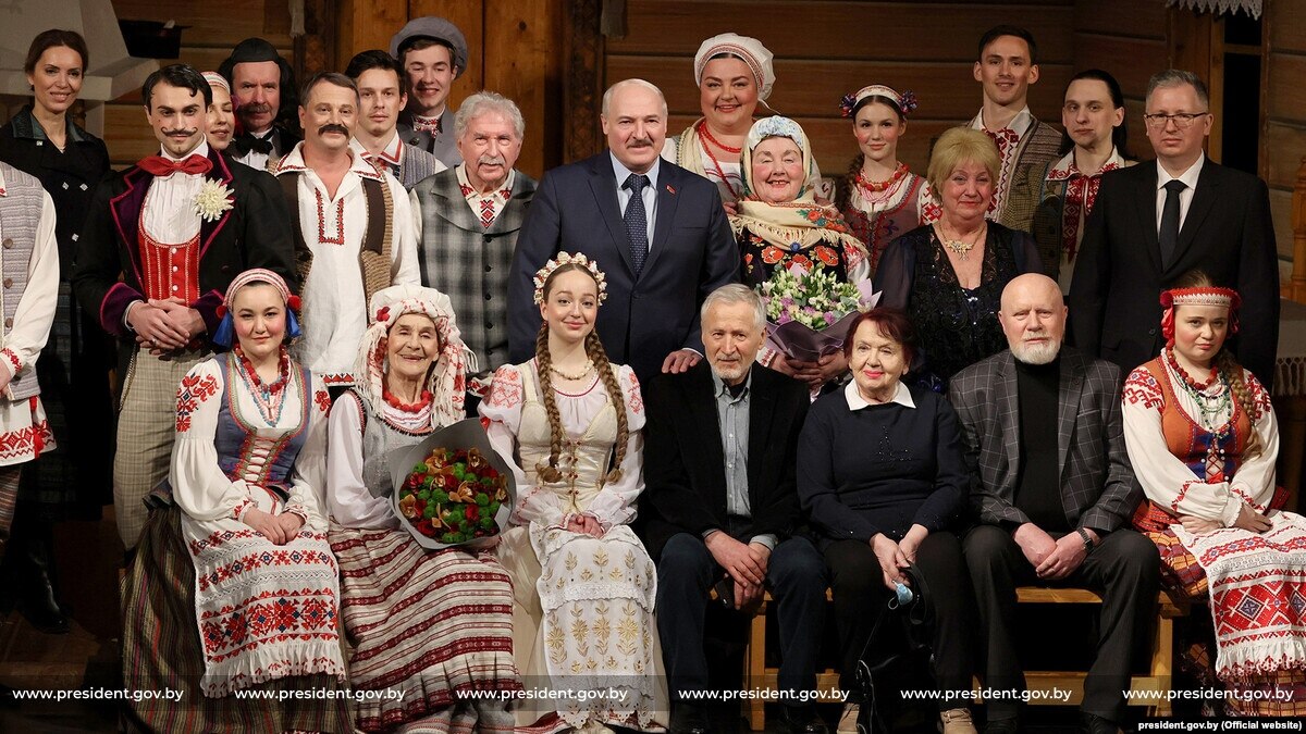 Novyja aktory Kupałaŭskaha teatru