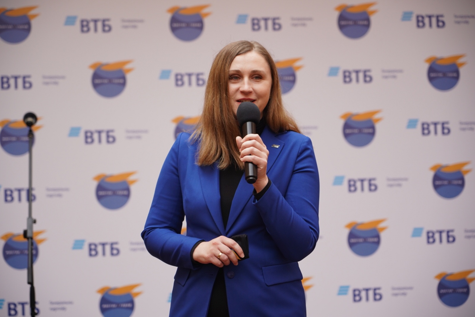 Ольга Жукова, начальник отдела рекламы, обещственных связей и маркетинга.jpg