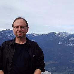 Фелікс Аксёнцаў