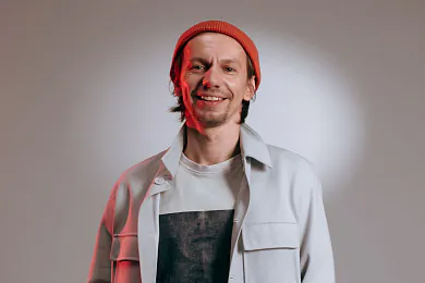 Павел Гарадніцкі: «Не дазволіць канчаткова страціць сябе — гэта, мне здаецца, і ёсць сёння задача мастацтва» Павел Гарадніцкі: «Не дазволіць канчаткова страціць сябе — гэта, мне здаецца, і ёсць сёння задача мастацтва»