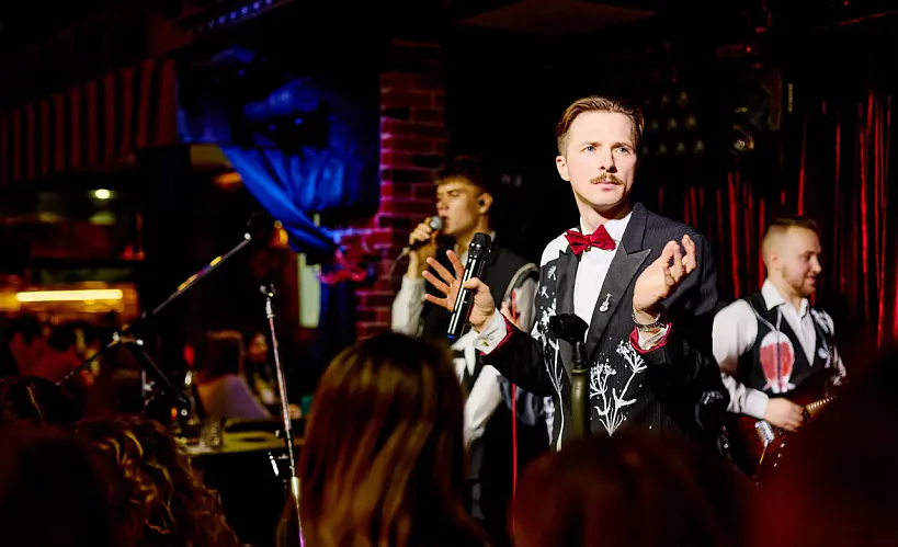 Мікіта Найдзёнаў