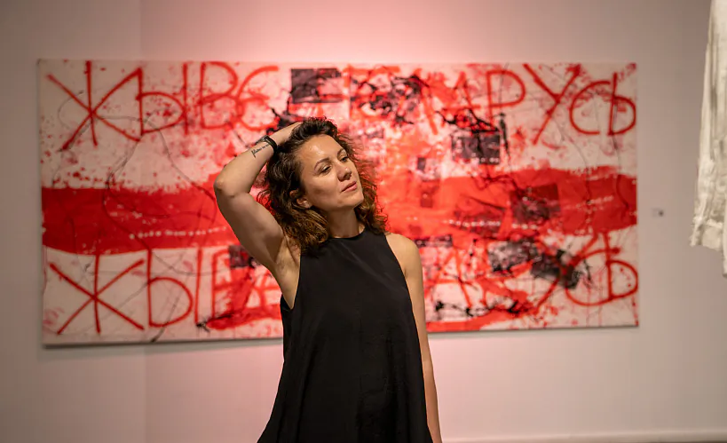 Ганна Златкоўская: «Сённяшняя Беларусь — гэта размалёўка наадварот: кожны колер старанна знішчаецца»