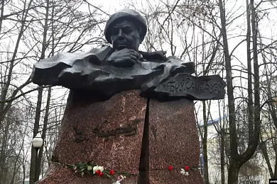 У аршанскім музэі Караткевіча экспануюць ягоную пасьмяротную маску