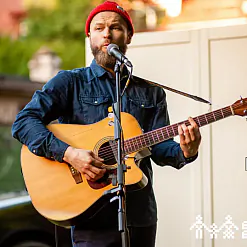 «Першадрукар новай эры стаў Скарынам ютубу». Сяргей Башлыкевіч напісаў песню-прысвячэнне Мікіту Мелказёраву