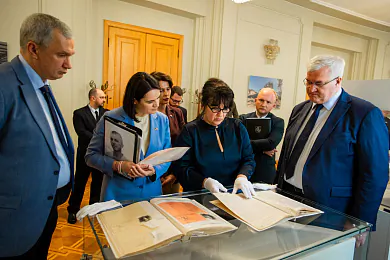 Старонкі дыпламатыі БНР: што схавана ў архіўных дакументах, перададзеных Святлане Ціханоўскай у Кіеве?