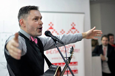 “Будзьма беларусамі!” запрашае на сустрэчу са Змітром Вайцюшкевічам