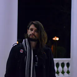 Мікола Аэру