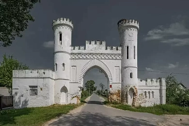 Паўночная брама сядзібы Пуслоўскіх у Песках