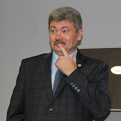 Паэт Міхась Скобла. “Купала Янка і лаянка: ці пасвараць беларусаў цёмныя каморы белліту?”