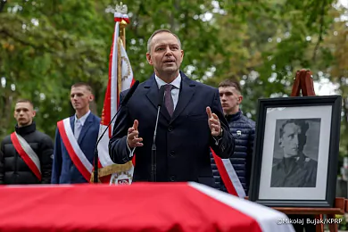 У Варшаве перапахавалі польска-беларускага пісьменніка Сяргея Пясецкага. На мерапрыемства прыехаў прэзідэнт Польшчы Прэзідэнт Польшчы Караль Наўроцкі