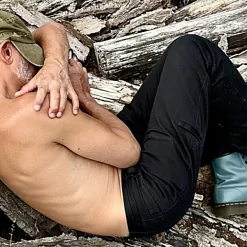 Сцэнічная чытка п’есы «Інсула» беларускага драматурга Максіма Дасько адбудзецца ў Лондане Фрагмент афішы сцэнічнай чыткі п’есы «Інсула»