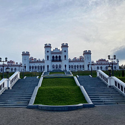 Палац, які прайгралі ў карты, сядзіба, дзе нарадзіўся Касцюшка. Чаму варта наведаць Косава?