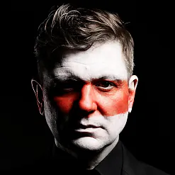 Лявон Вольскі: «РБ нават выкінуўшы чалавека за свае межы, не адпускае яго са свайго кручка, раўніва помсьціць за неляяльнасьць»