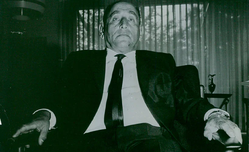 Ісэр Харэль