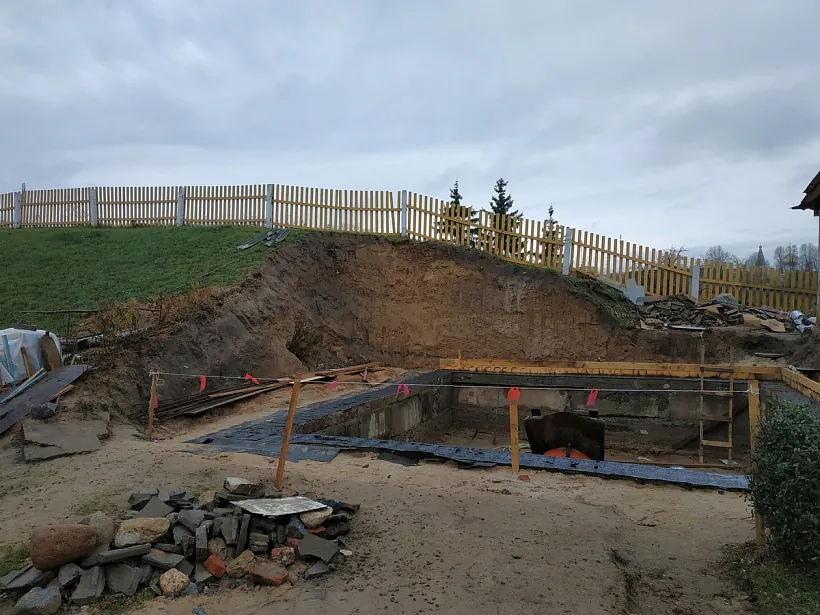 carkounaja-lauka.jpg Царкоўная лаўка ў Крычаве