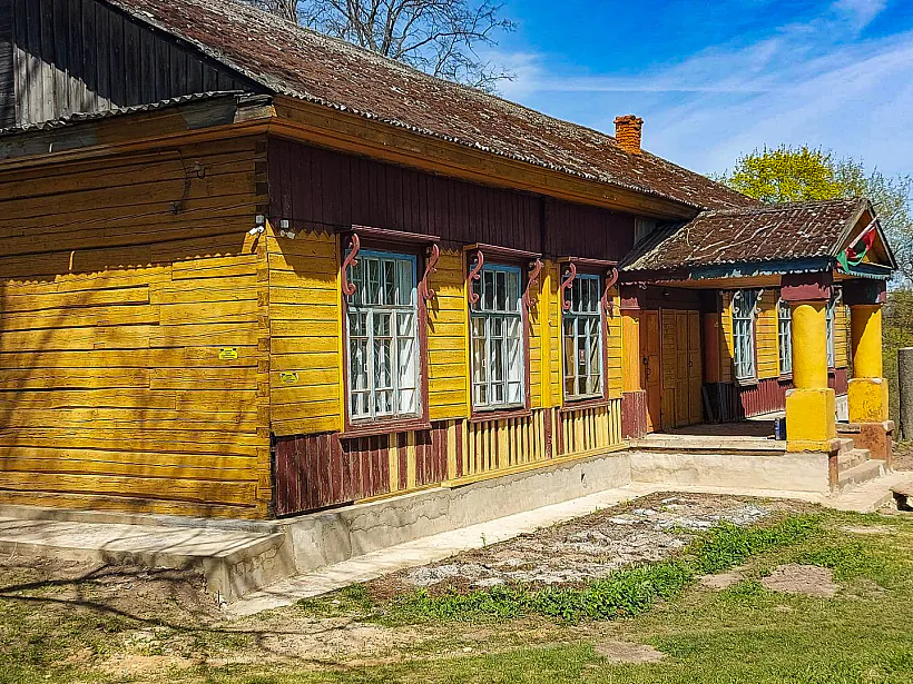 3 piszczalava-siadziba.jpg