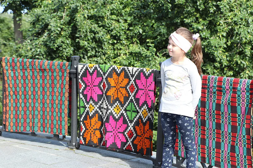 vystava-poscilak-03.jpg На выставе посцілак у Палацы Румянцавых і Паскевічаў у Гомелі