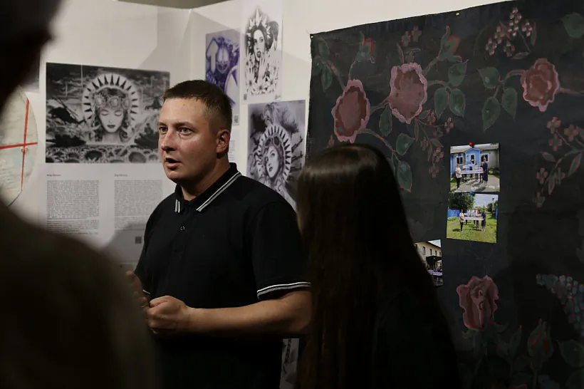 13 Padčas vystavy ŭ Pizie .jpg 13 Padčas vystavy ŭ Pizie .jpg