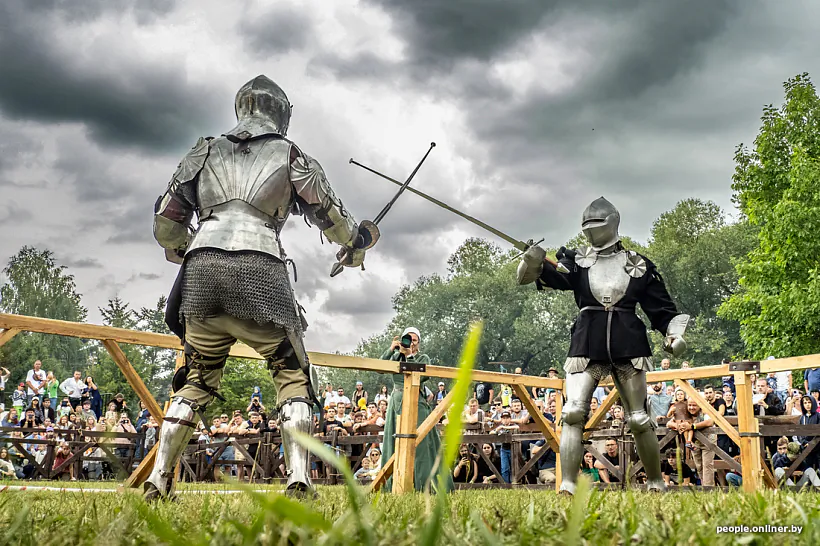 Fiestyvaĺ siaredniaviečnaj kuĺtury «Naš Hrunvaĺd» Fiestyvaĺ siaredniaviečnaj kuĺtury «Naš Hrunvaĺd»