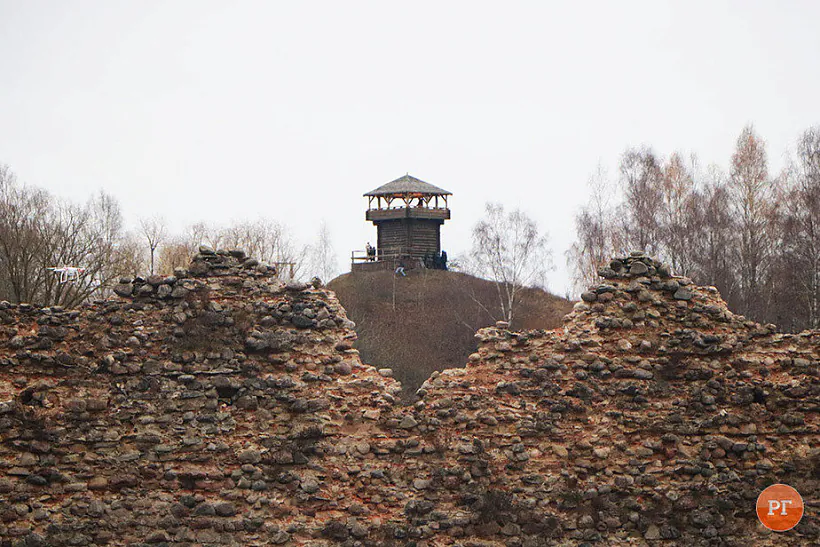 3_Вежа-дазорца з замка.Фота Рэгіянальная газета.jpg