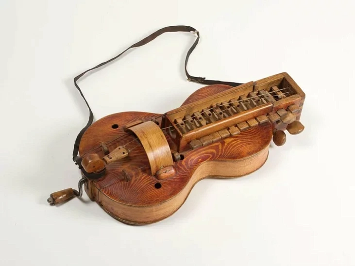 Kolavaja lira Kolavaja lira