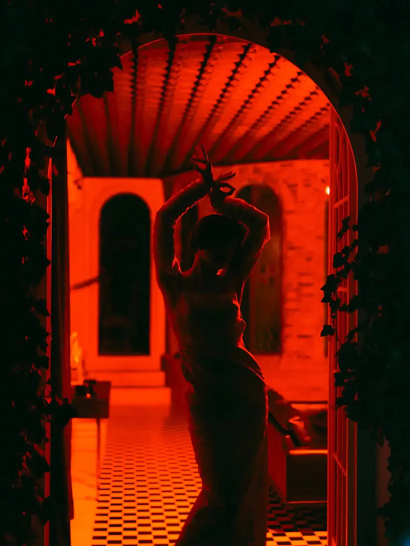 Dance on my own Dance on my own