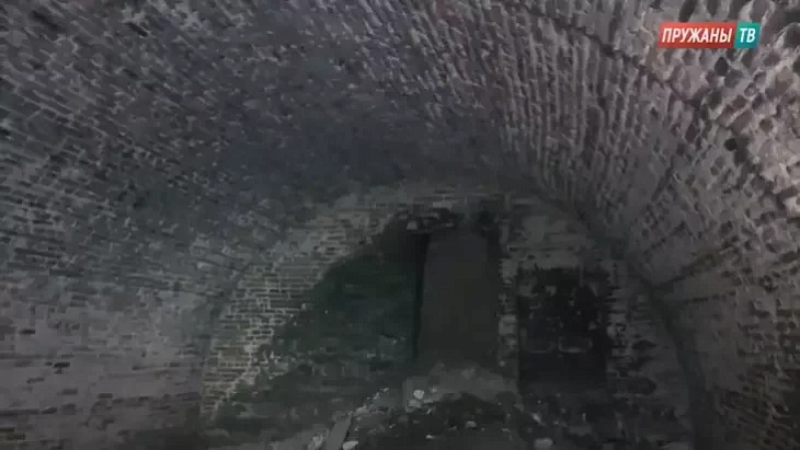 Vyjaŭlenyja niekranutyja sutarenni pałaca Sapiehaŭ