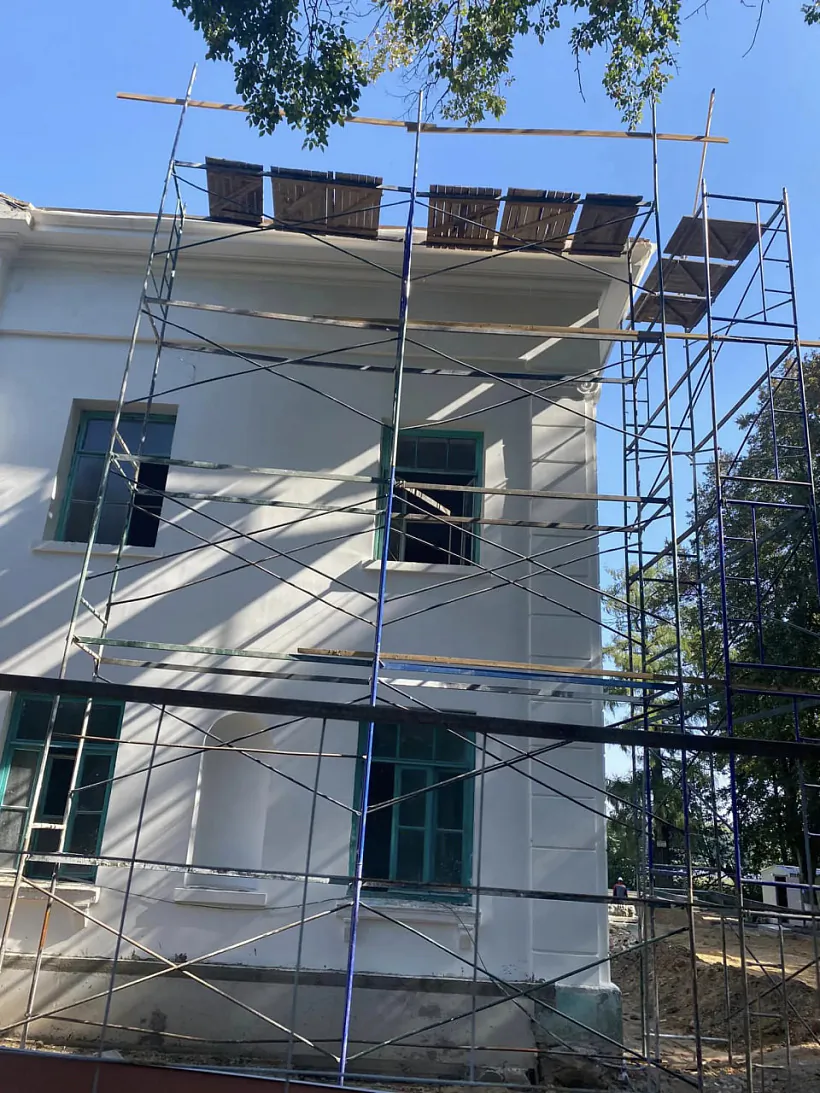 Ramontnyja raboty siadziby Pusloŭskich u Slonimie Ramontnyja raboty siadziby Pusloŭskich u Slonimie