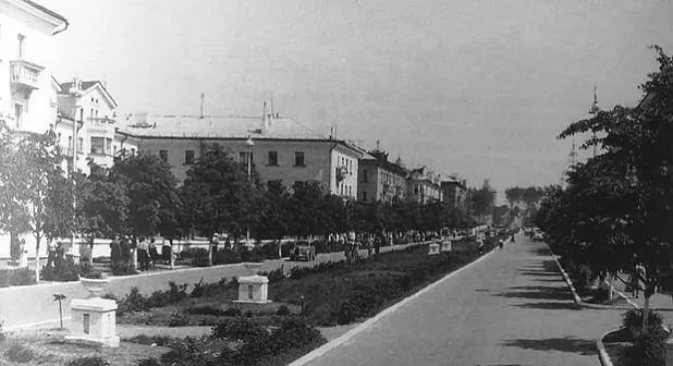 mal_10_traktarny1.jpg mal_10_traktarny1.jpg