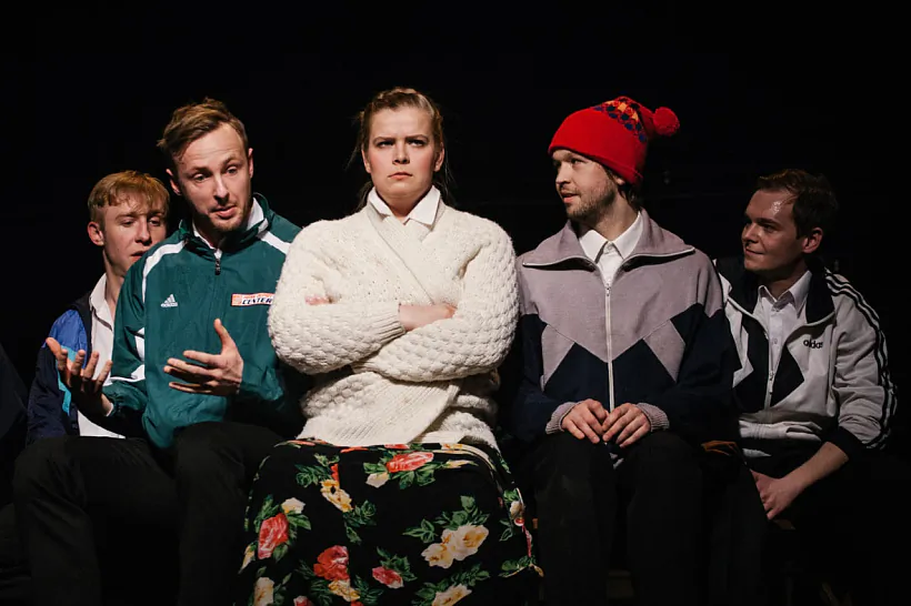 Scena sa spiektakliu «Hetamy» pavodlie Andrusia Horvata («Radziva Prudok»)