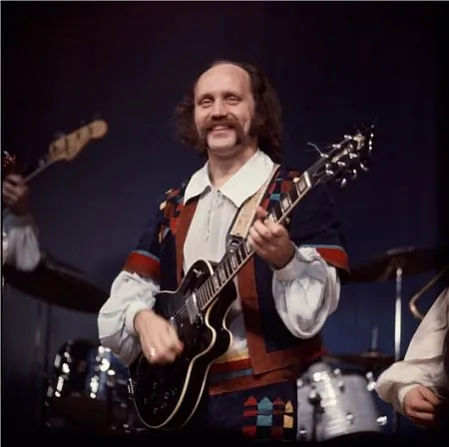 original5a588b83cd26b.jpg original5a588b83cd26b.jpg