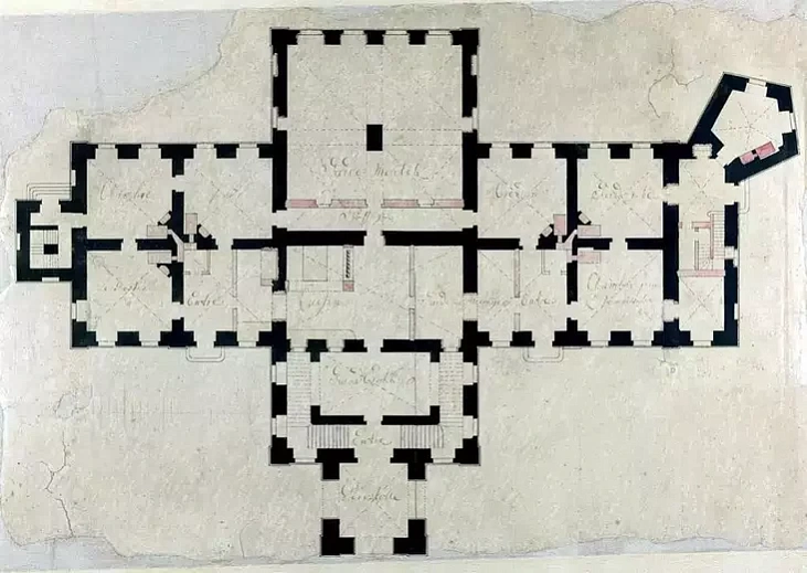 Ružanski pałac da pierabudovy mieŭ viežu na hałoŭnym fasadzie i vuhłavuju piacivuholnuju viežu-alkoŭ z tylnaha boku