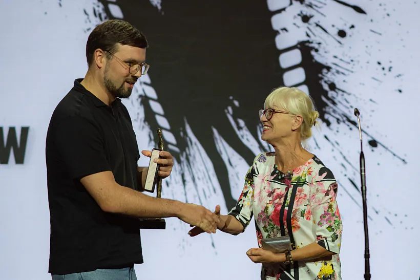 Aliaksandr Michalkovič atrymlivaje ŭznaharodu Aliaksandr Michalkovič atrymlivaje ŭznaharodu