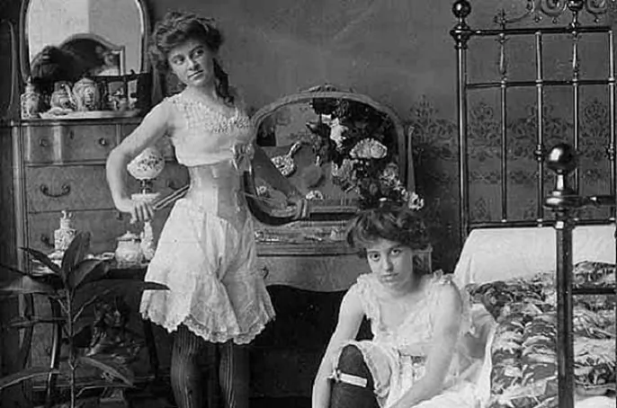 публічны дом.jpg публічны дом.jpg