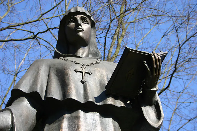 Pomnik Jefrasinni Polackaj kalia BDU ŭ Minsku