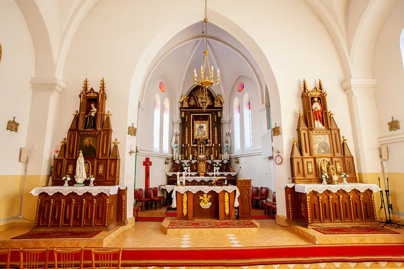 Lahišyn, u kasciolie Lahišyn, u kasciolie