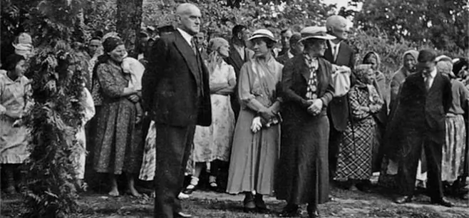 Raman Skirmunt u centry Raman Skirmunt u centry